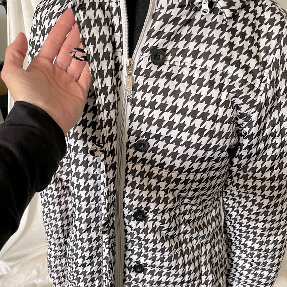 Parisian-style coat - Picture 11 of 11